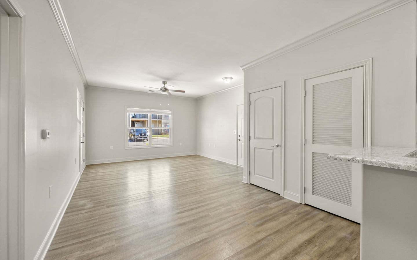 garvin pointe 1 bed 1 bath - living