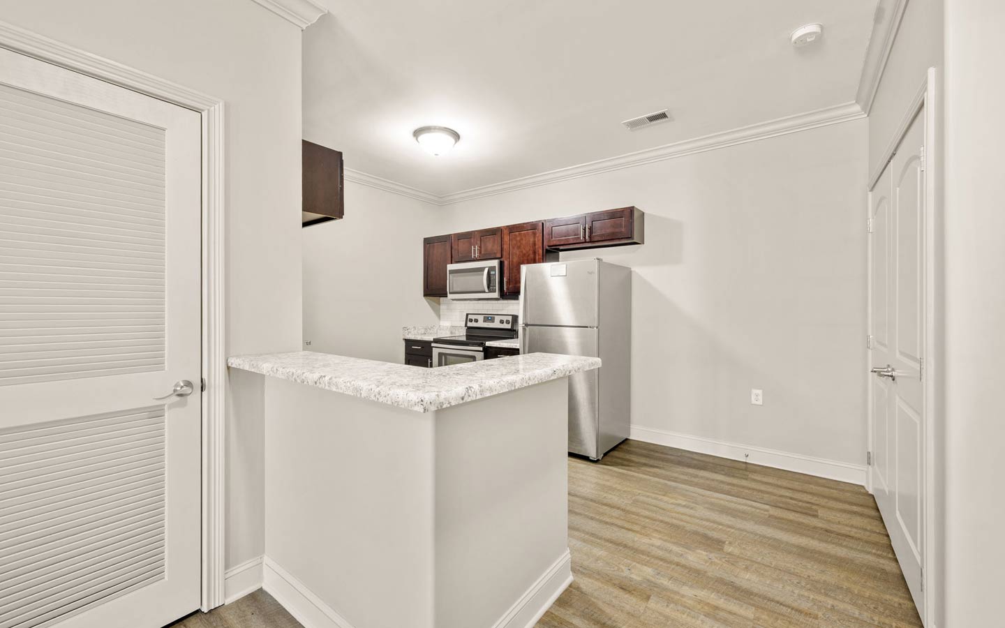 garvin pointe 1 bed 1 bath - kitchen