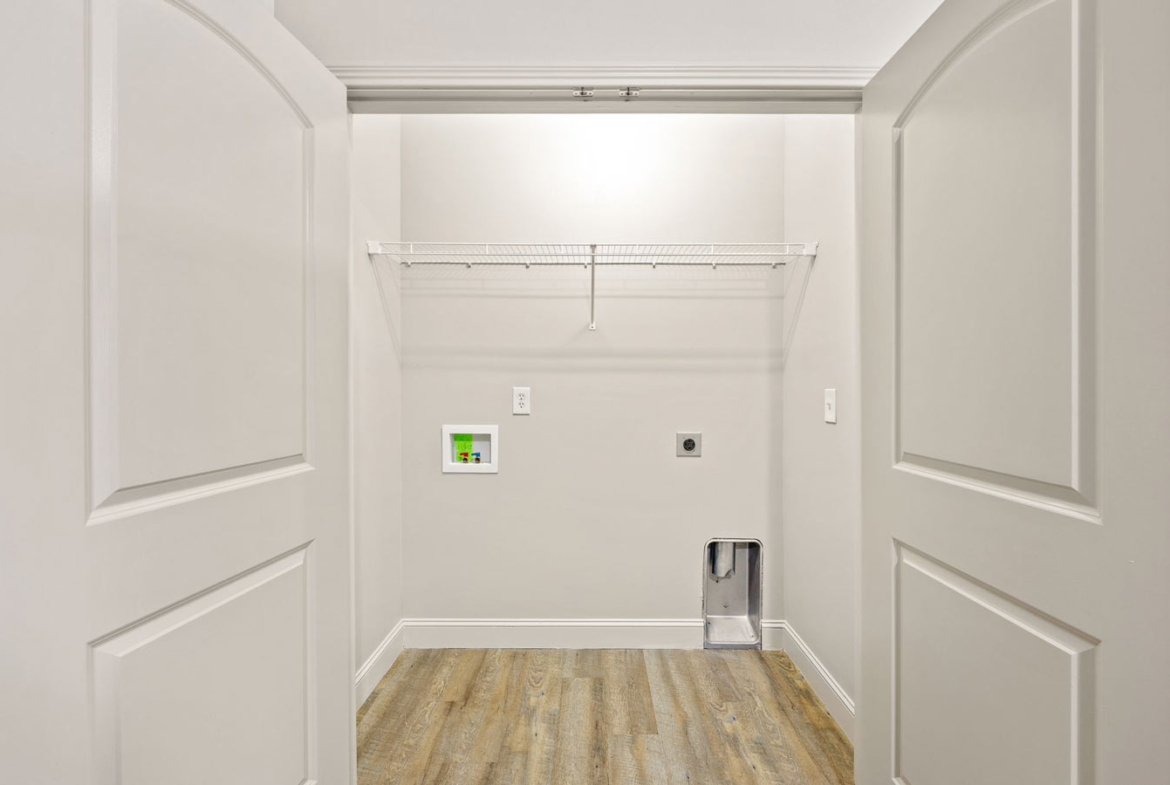 garvin pointe 1 bed 1 bath - closet