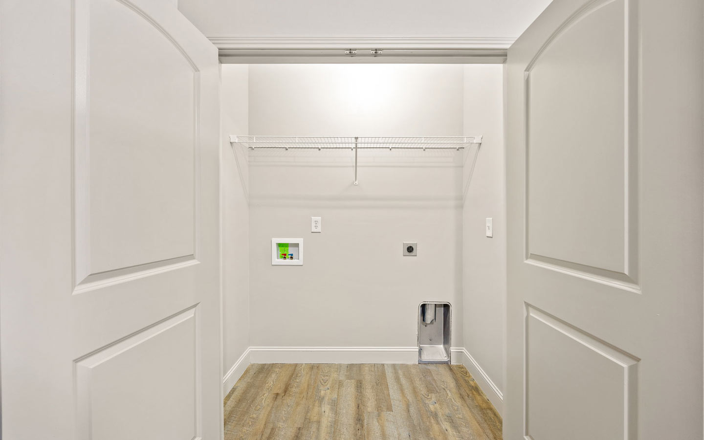 garvin pointe 1 bed 1 bath - closet