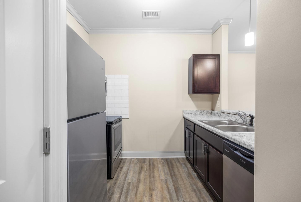 north pointe 2 bed 2 bath - kitchen