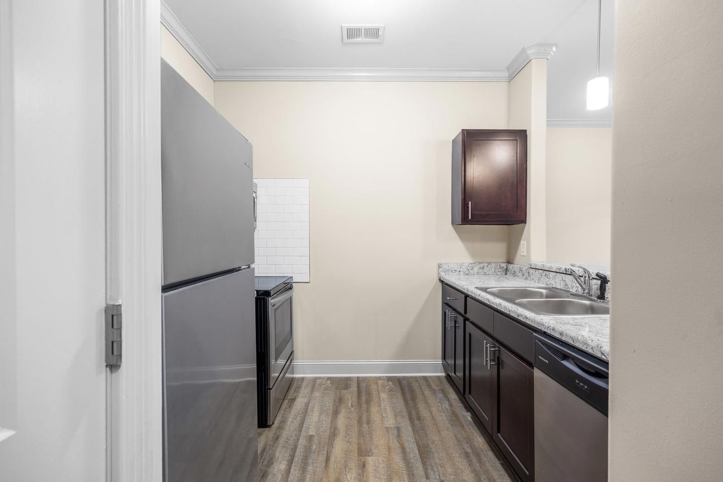 north pointe 2 bed 2 bath - kitchen