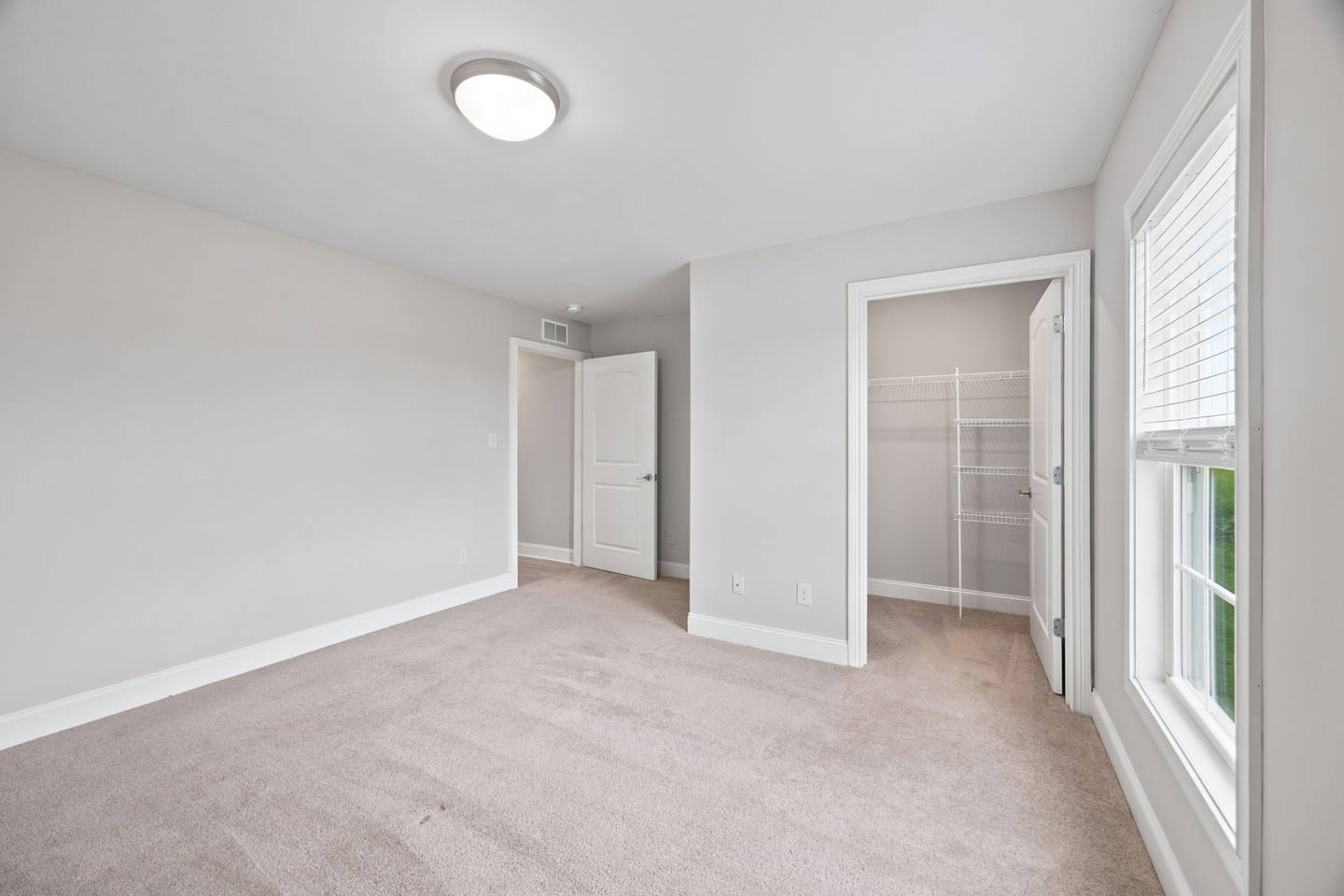 overlook 3 bed 2 bath bedroom
