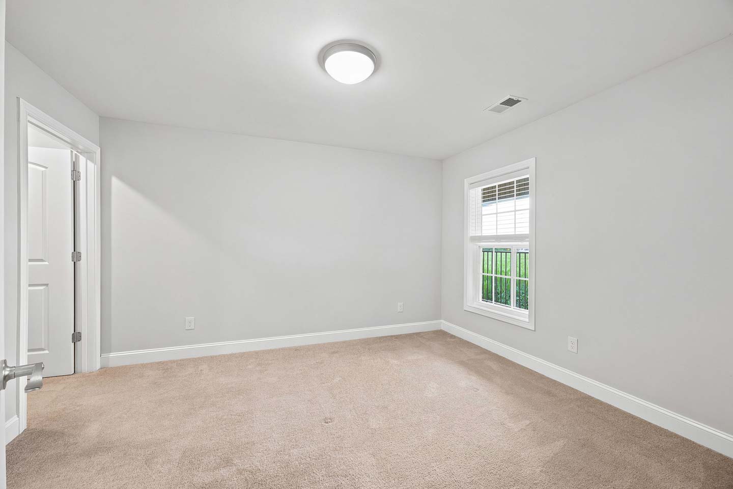 overlook 3 bed 2 bath bedroom