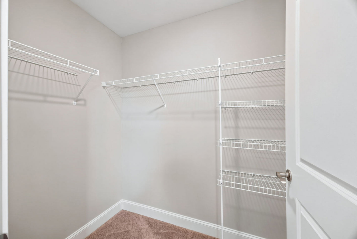 overlook 3 bed 2 bath closet