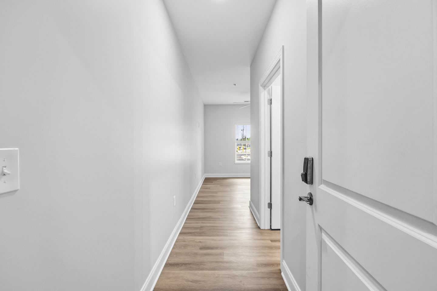 topper park 2 - 3-bed 3-bath - hall