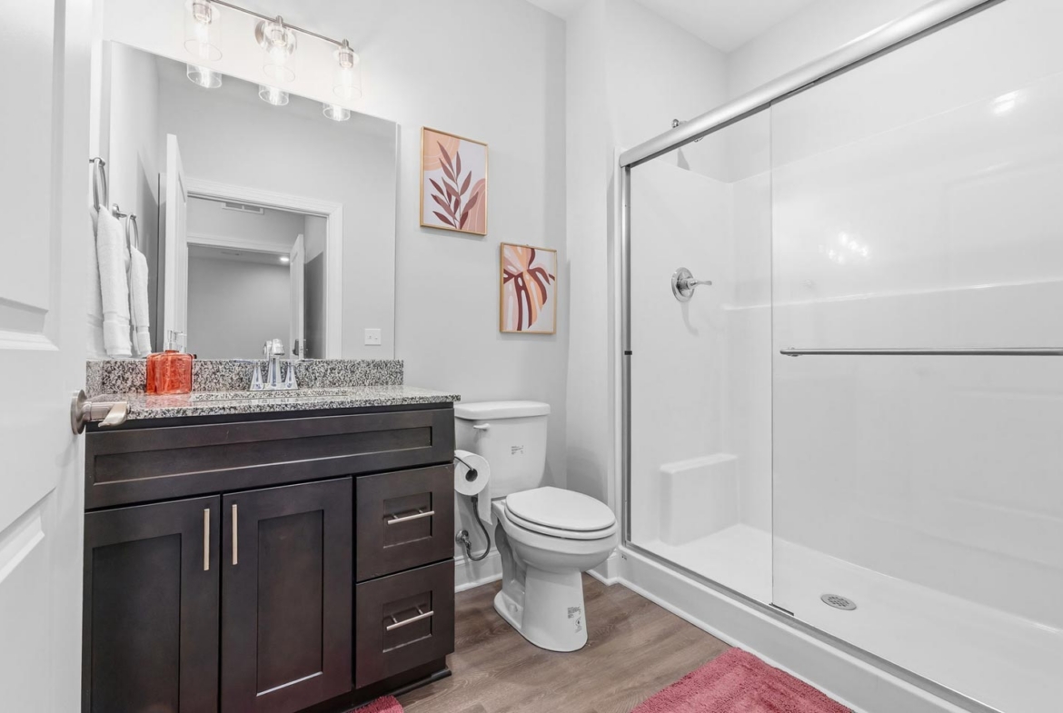 topper park 2 4-bedroom - bath